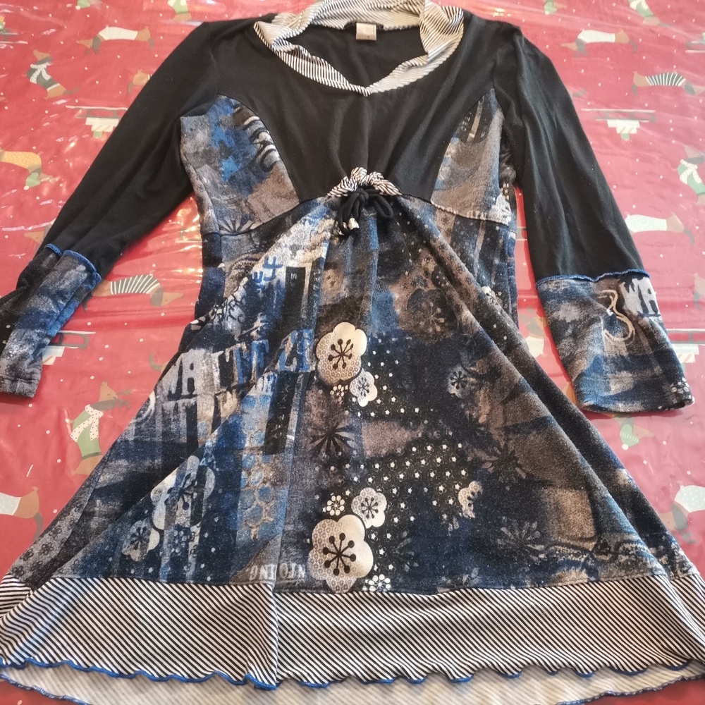 Globus tunic size L